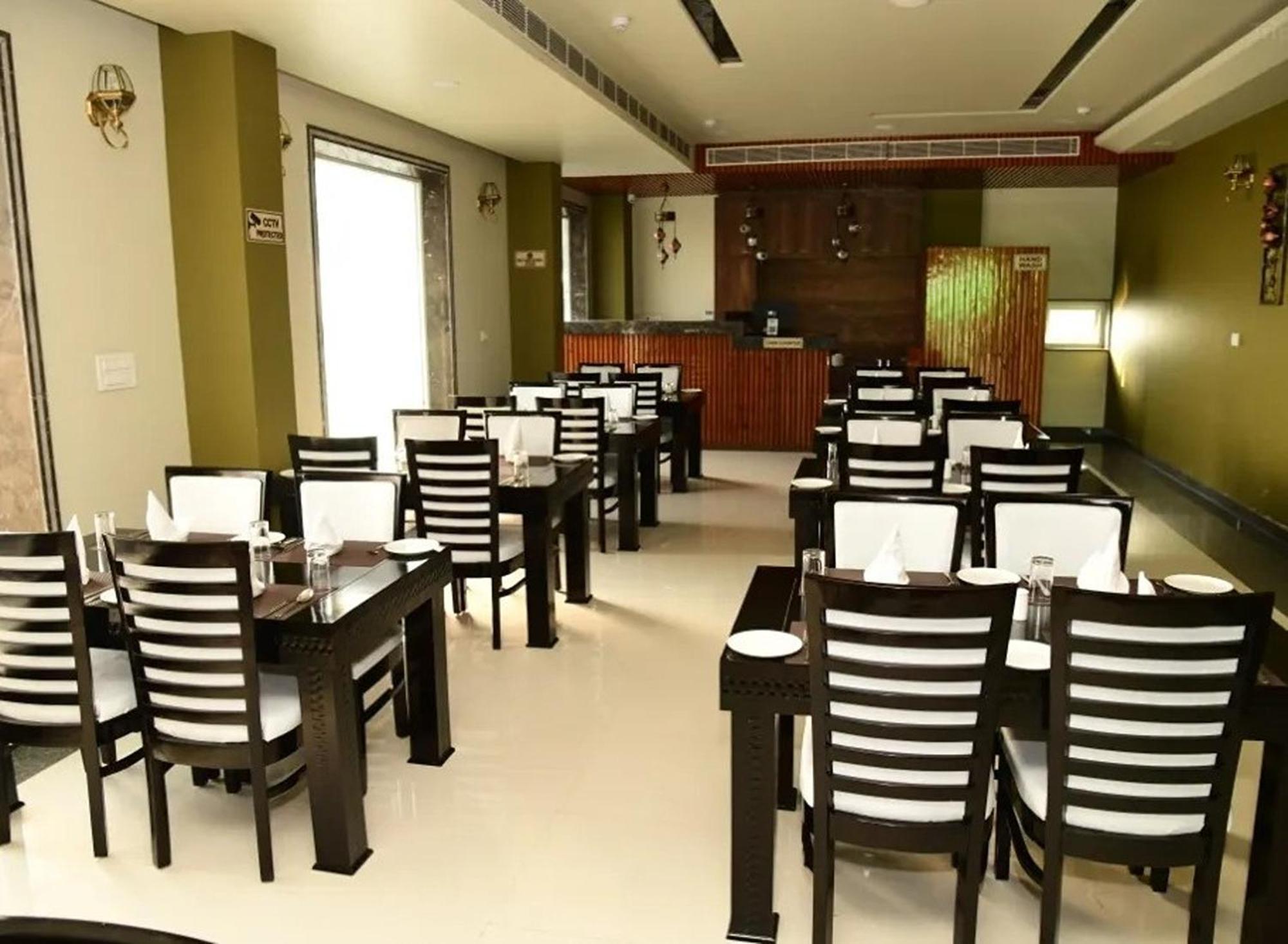 Hotel Sanskar Palace, Vaishali Nagar, Jaipur Exteriör bild